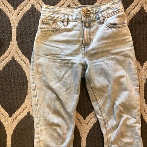 Abercrombie Light Wash Mom Jeans
